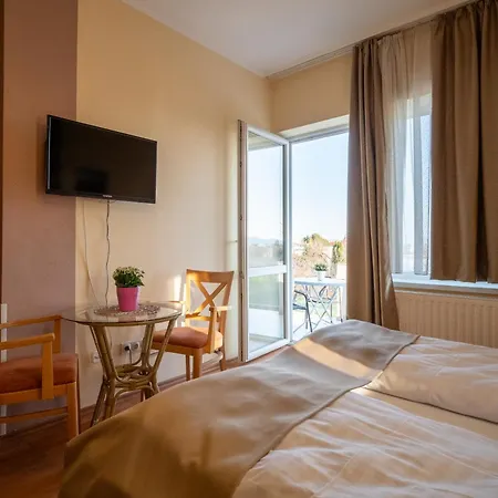 Balkonett Vendeghaz 3* Balatonfüred