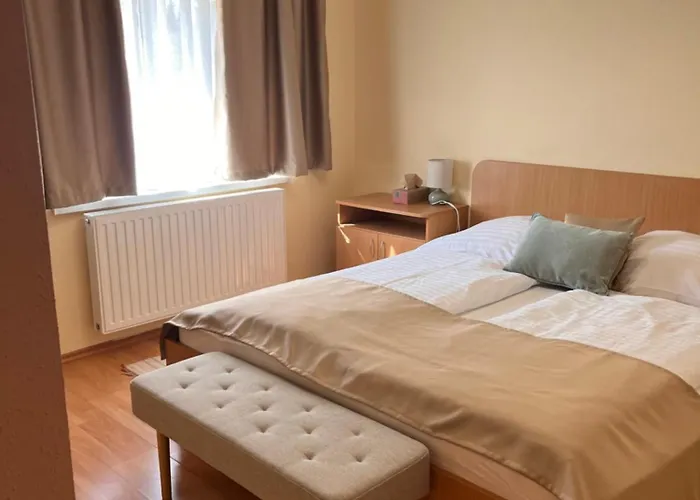 Balkonett Vendeghaz Gæstehus 3*