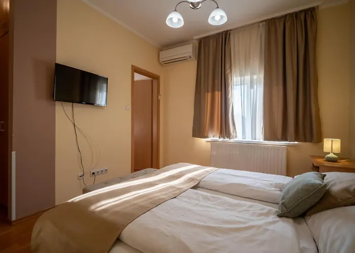 Balkonett Vendeghaz Gæstehus